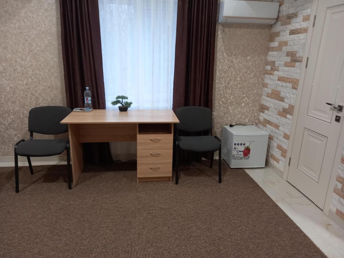 Готель River House Umanʼ Eksteriør bilde