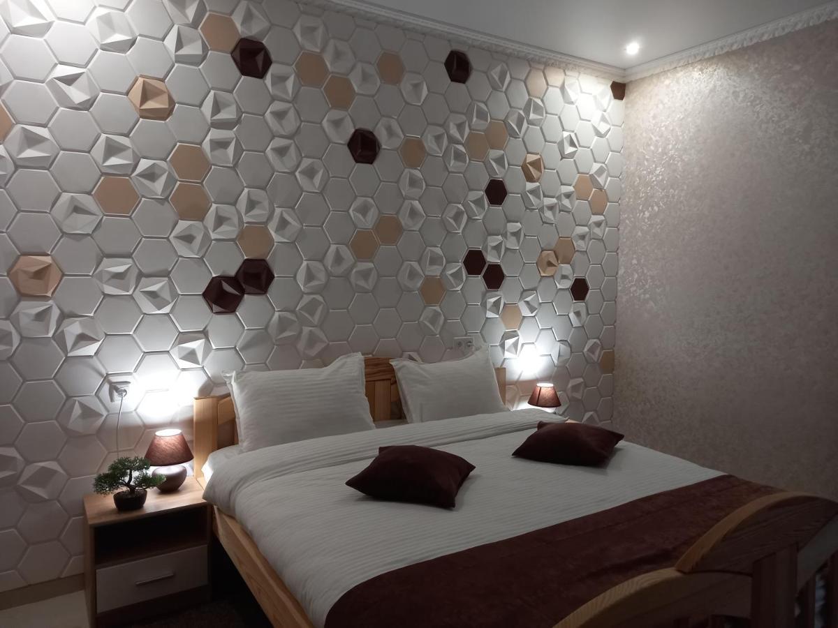 Готель River House Umanʼ Eksteriør bilde