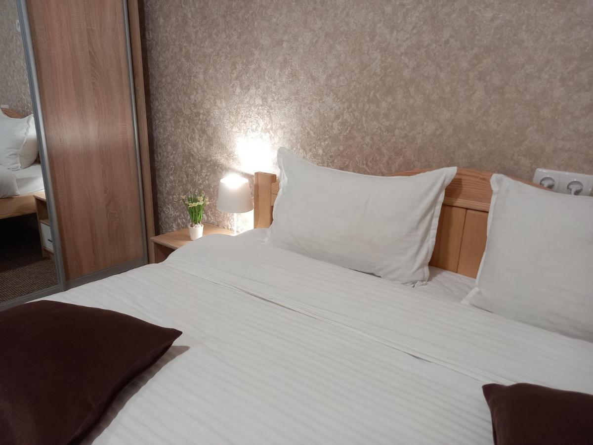 Готель River House Umanʼ Eksteriør bilde