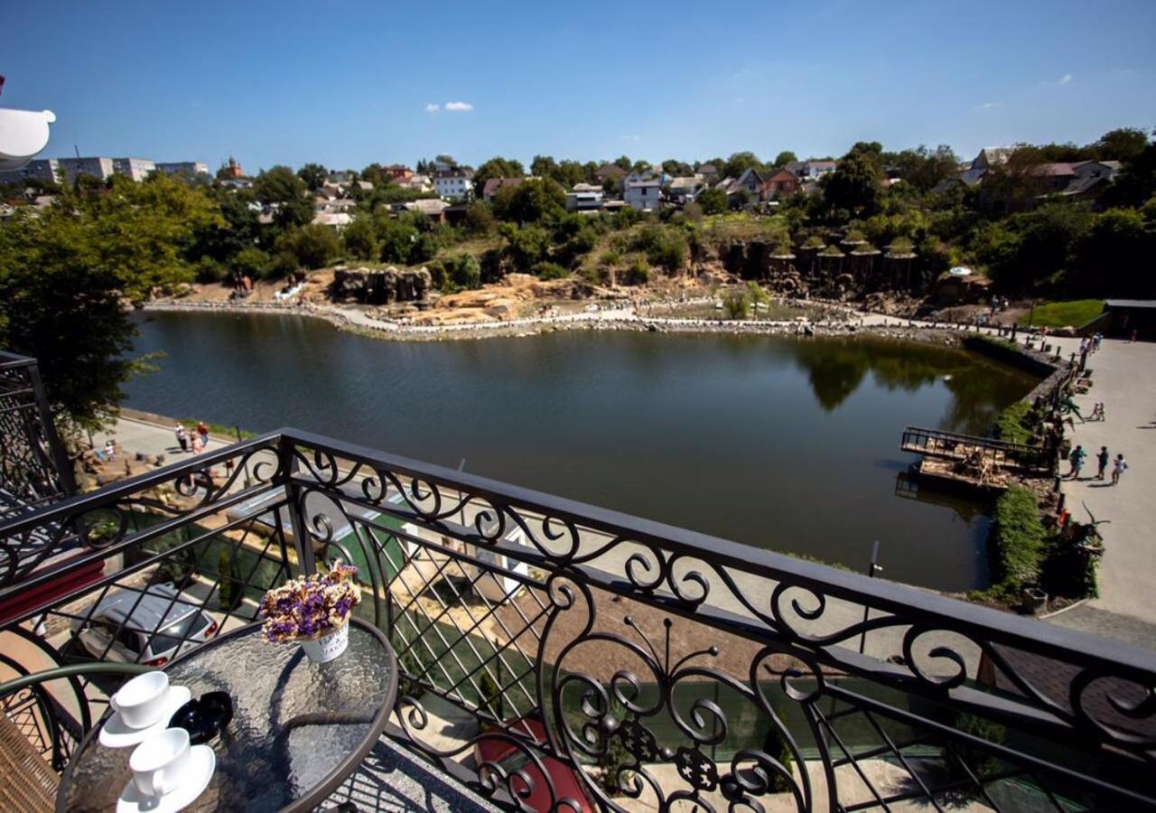 Готель River House Umanʼ Eksteriør bilde