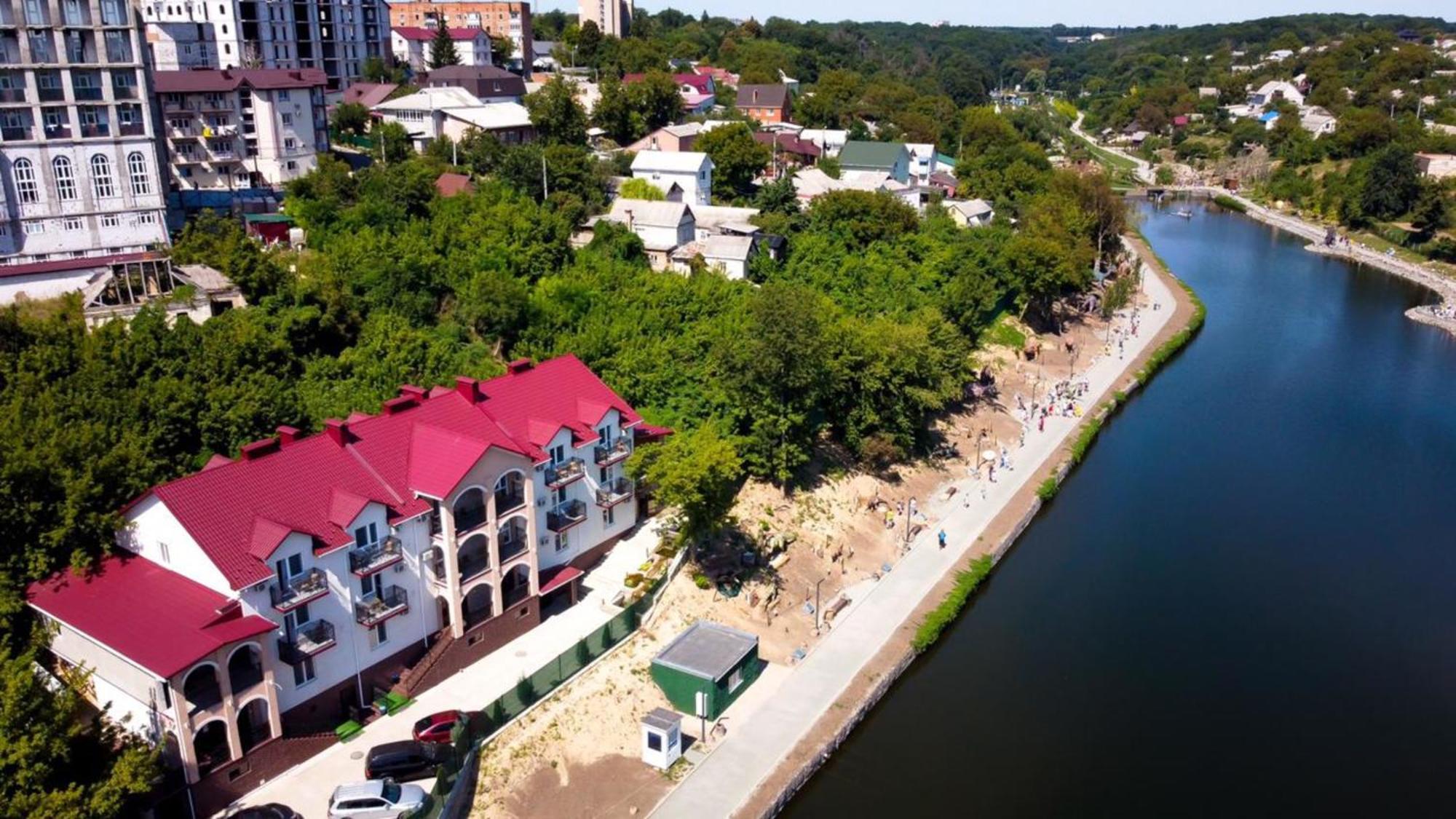 Готель River House Umanʼ Eksteriør bilde