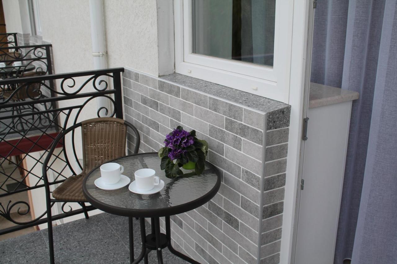 Готель River House Umanʼ Eksteriør bilde