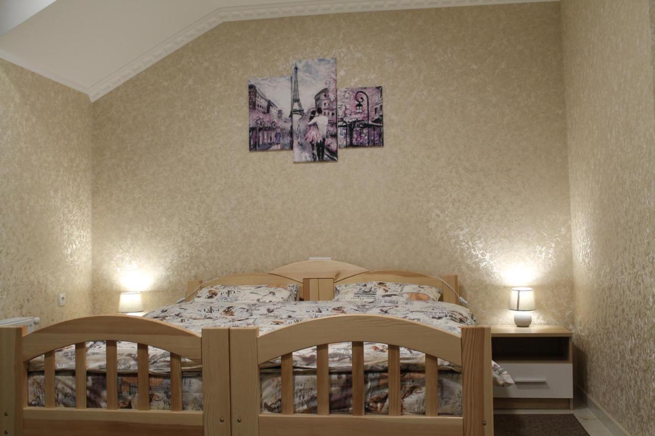 Готель River House Umanʼ Eksteriør bilde