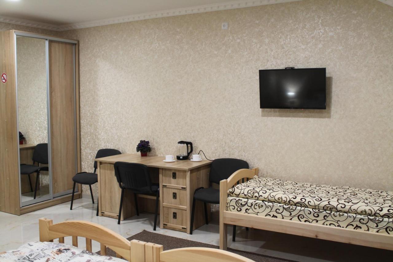 Готель River House Umanʼ Eksteriør bilde